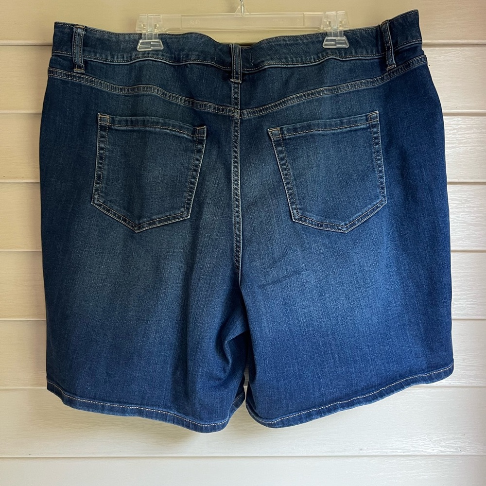 Lane Bryant Mid Rise Girlfriend Shorts Size 20 - Picture 6 of 11